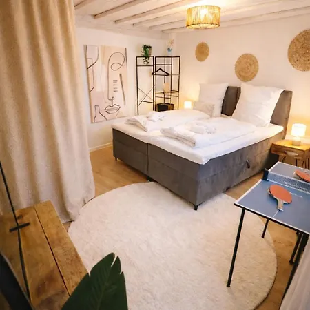 Apartamento Gartenwohnung-terrasse-3 Schlafzimmer-85zolltv-arcade Schwabach