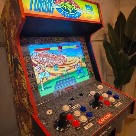 Apartamento Gartenwohnung-terrasse-3 Schlafzimmer-85zolltv-arcade