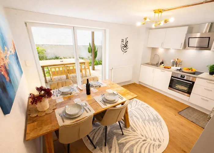 Apartamento Gartenwohnung-terrasse-3 Schlafzimmer-85zolltv-arcade Schwabach