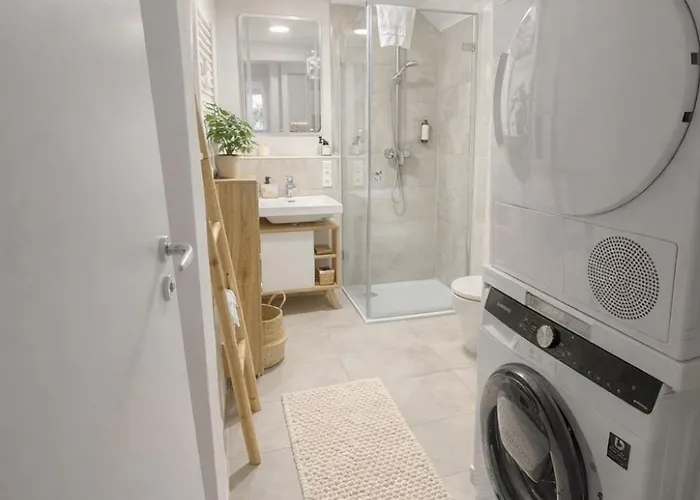 Gartenwohnung-terrasse-3 Schlafzimmer-85zolltv-arcade Apartamento *