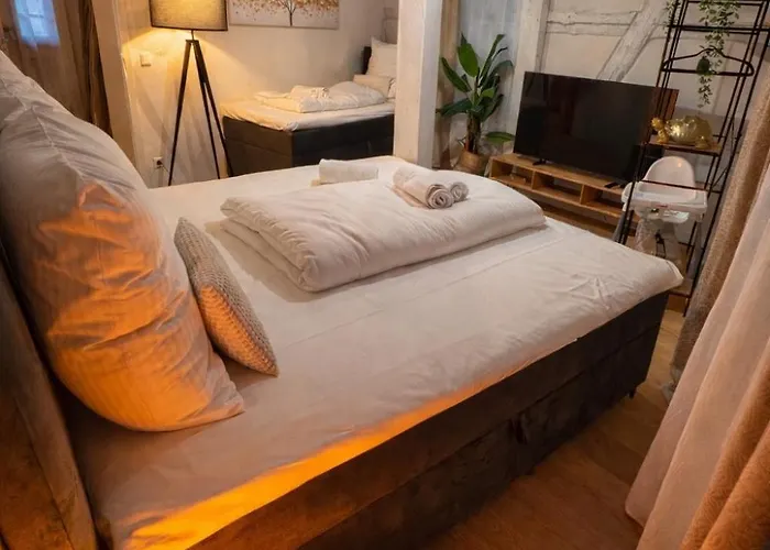 Apartamento Gartenwohnung-terrasse-3 Schlafzimmer-85zolltv-arcade Schwabach